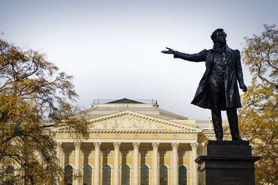 The Russian Art Museum, St Petersburg, Russia
Photo by Negrebets website Pixabay 