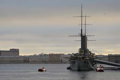 Cruiser Aurora, St Petersburg, Russia
Photo by BorisSk website Pixabay 