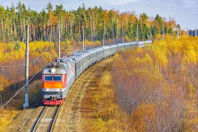 Trans-Siberian train (shuterstock)
