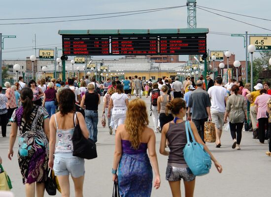 Why do Russians Travel by Train So Much?